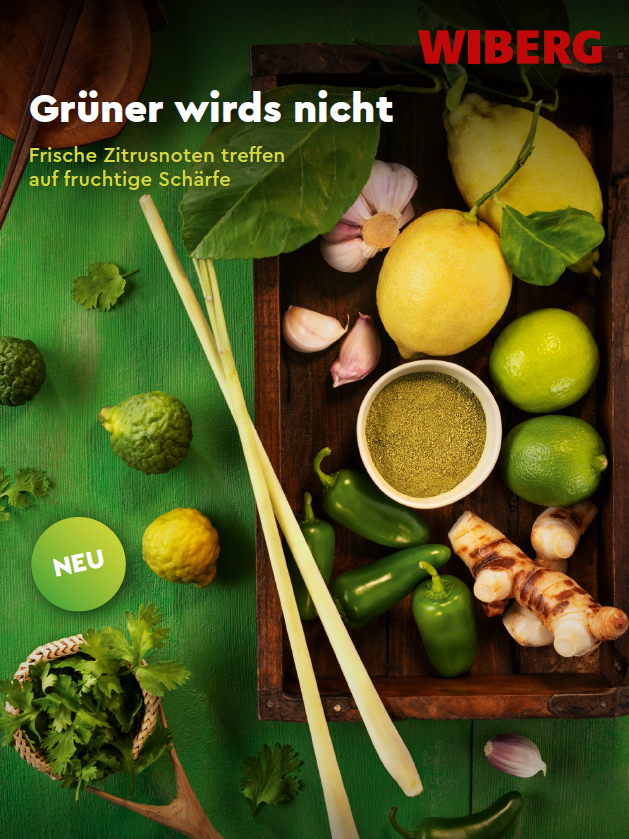 Titelseite des WIBERG Produktfolders „Grüner wird’s nicht. Frische Zitrusnoten treffen auf fruchtige Schärfe“ zum WIBERG Curry grün.